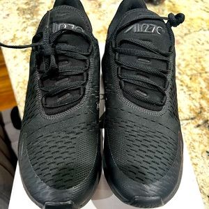 Nike Air Max 270